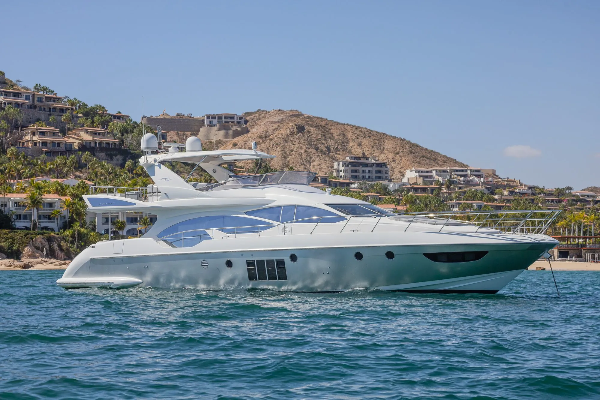 Cardinale side profile at anchor off the Palmilla hillside, San Jose del Cabo