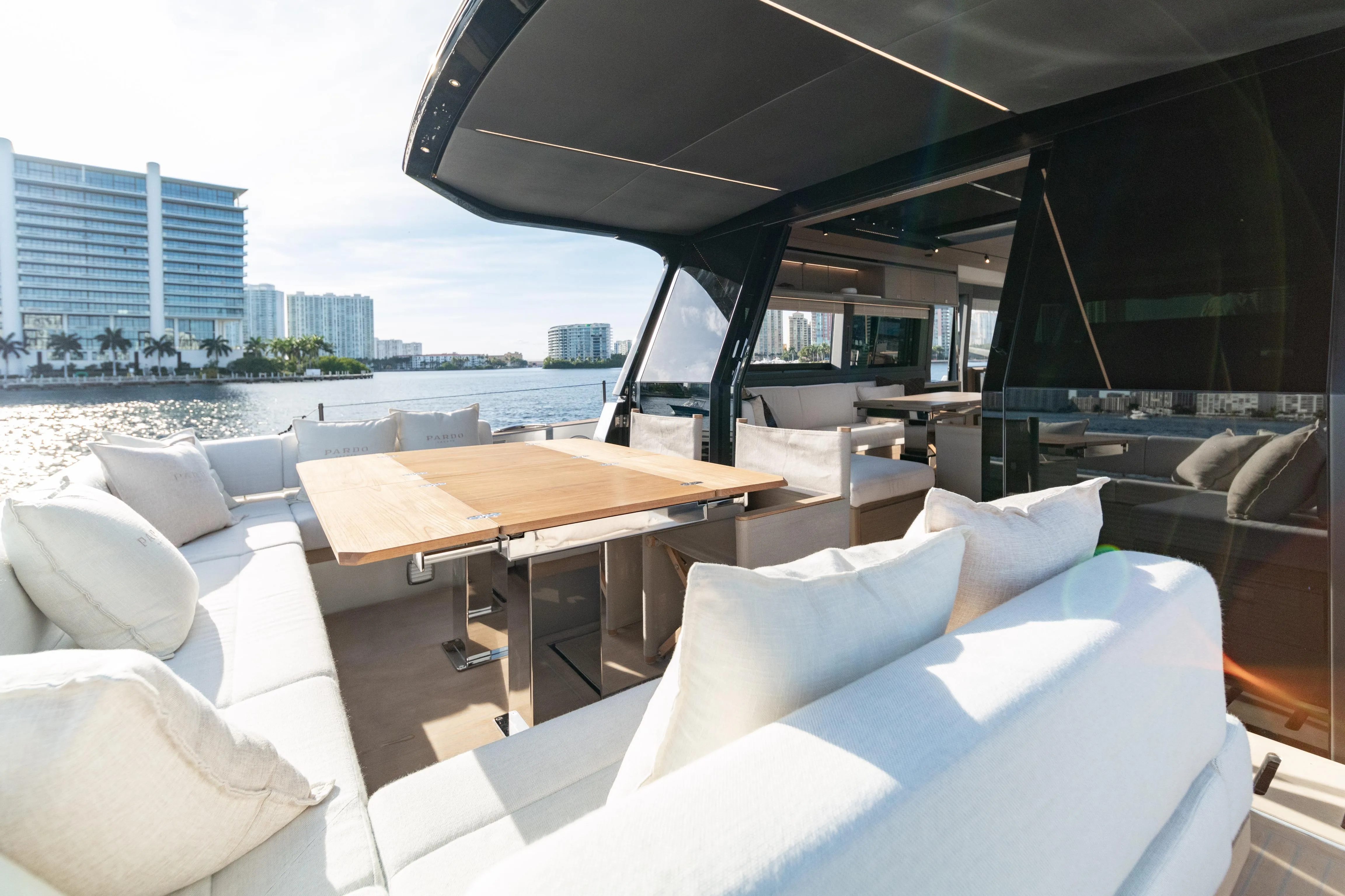 Cockpit seating and table aboard the Pardo GT75
